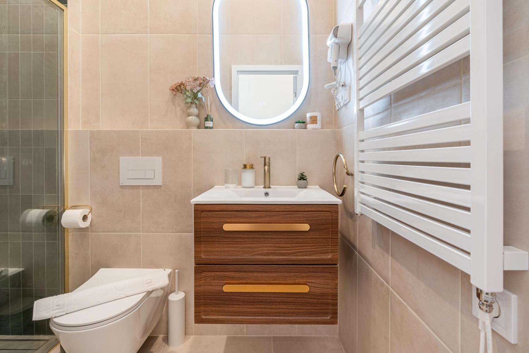 Apartment Kiraly 31 - Boutique Apartments, Location By Bqa *